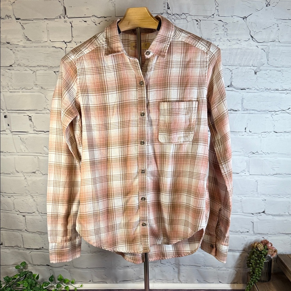 Hollister Women's Plaid Button-Down Shirt - Pink , Cream and White